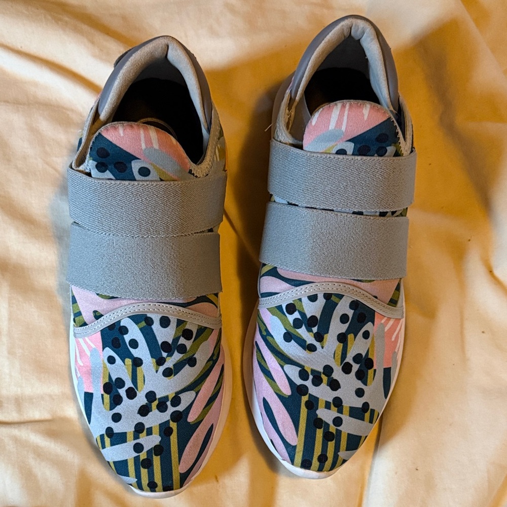 Inkkas Multicolor Women’s Slip-On Sneakers, size 11.